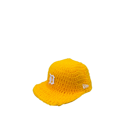yELLOW “dETROIT” fITTED cAP