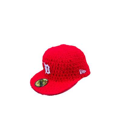rED “dETROIT” fITTED cAP