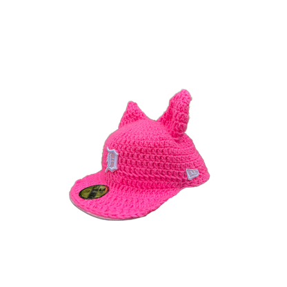 pINK “dETROIT” fITTED cAP